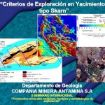 Diagrama geológico esquemático que ilustra la zonificación de un depósito skarn, mostrando la distribución de los minerales de cobre, zinc, plomo y molibdeno.