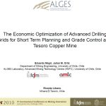 Comparación visual del impacto económico de diferentes mallas de perforación en la mina El Tesoro.