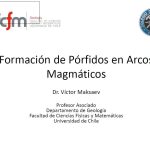 Diagrama esquemático que ilustra los procesos clave en la formación de depósitos de pórfidos.