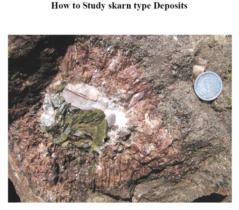 Zonificación típica de minerales de skarn en Kizilkesili.