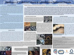Microfotografía detallada de cuarzo coloforme bandeado con inclusiones de minerales preciosos.