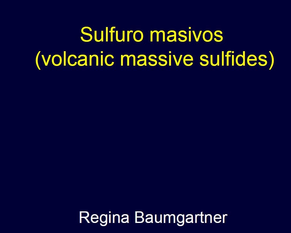 Fumarola negra expulsando fluidos ricos en minerales en el fondo oceánico, formación de sulfuros masivos volcánicos.